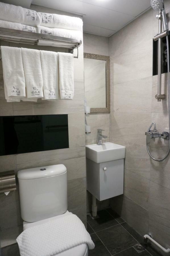 Vve Vve Gasthof Hongkong